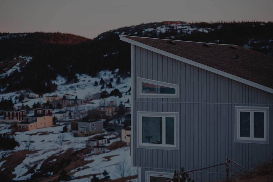 How to Choose Feng Shui Ornaments for a Harmonious Home Environment