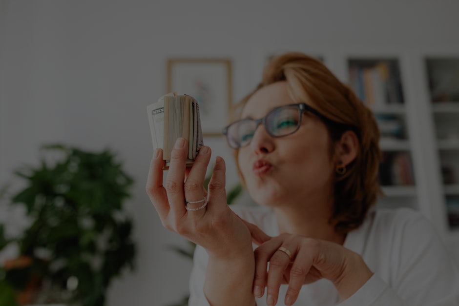 How to Use Feng Shui Ornaments to Attract Wealth in Your Home