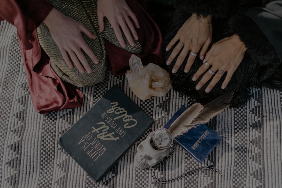 How to Use Feng Shui Ornaments to Enhance Your Meditation Space