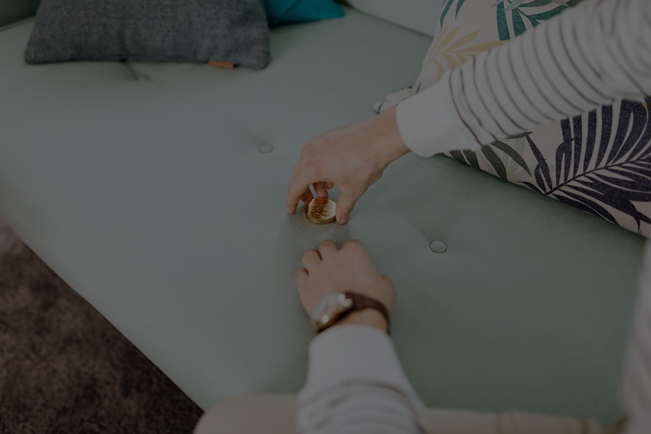 How to Use Feng Shui Symbols for Financial Prosperity in Your Home