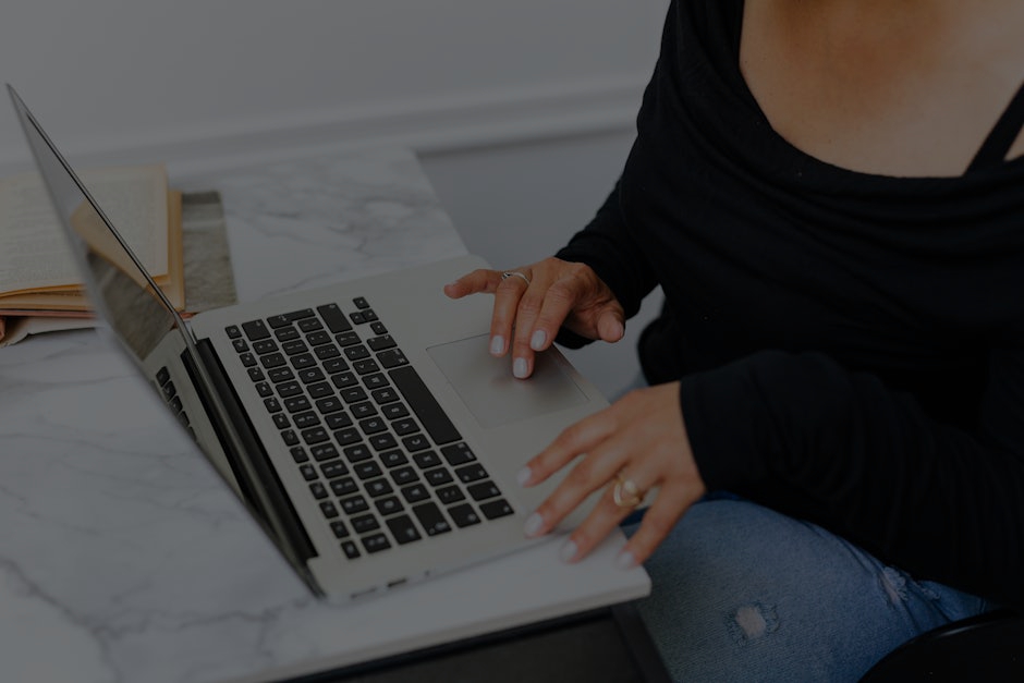 How to Use Feng Shui to Improve Your Workspace Productivity