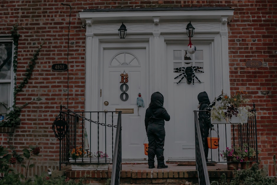 Incorporating Feng Shui into Your Holiday Decor- Tips and Tricks