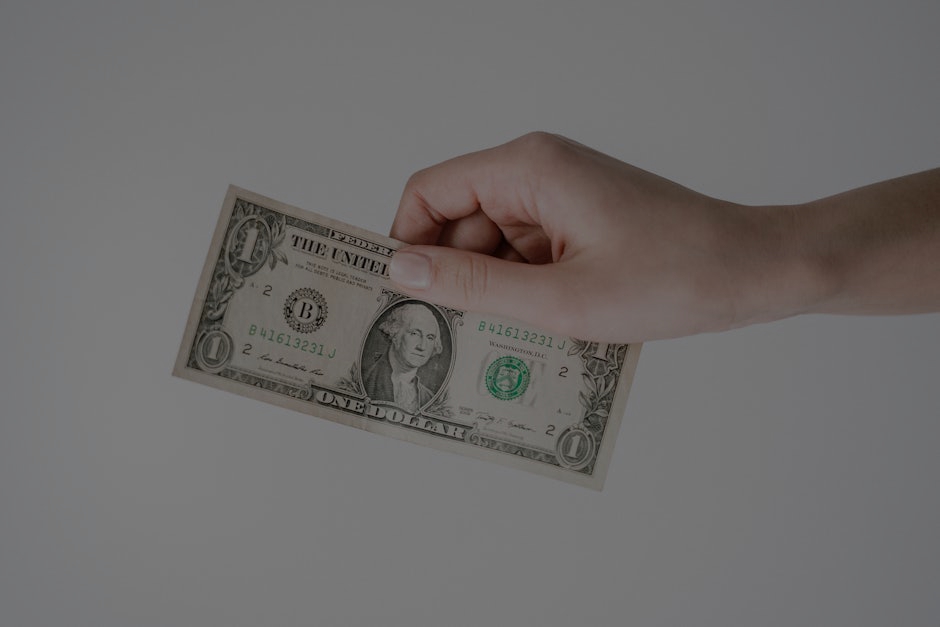 Top 5 Feng Shui Crystals for Attracting Wealth and Prosperity