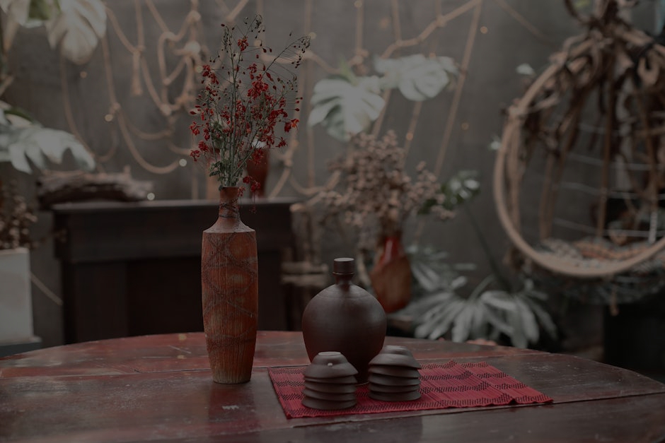 Top 5 Feng Shui Ornaments for Attracting Wealth in Your Living Room