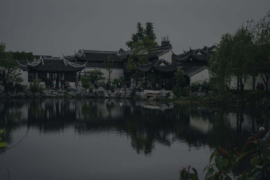 Top 5 Feng Shui Ornaments for Attracting Wealth in Your Space