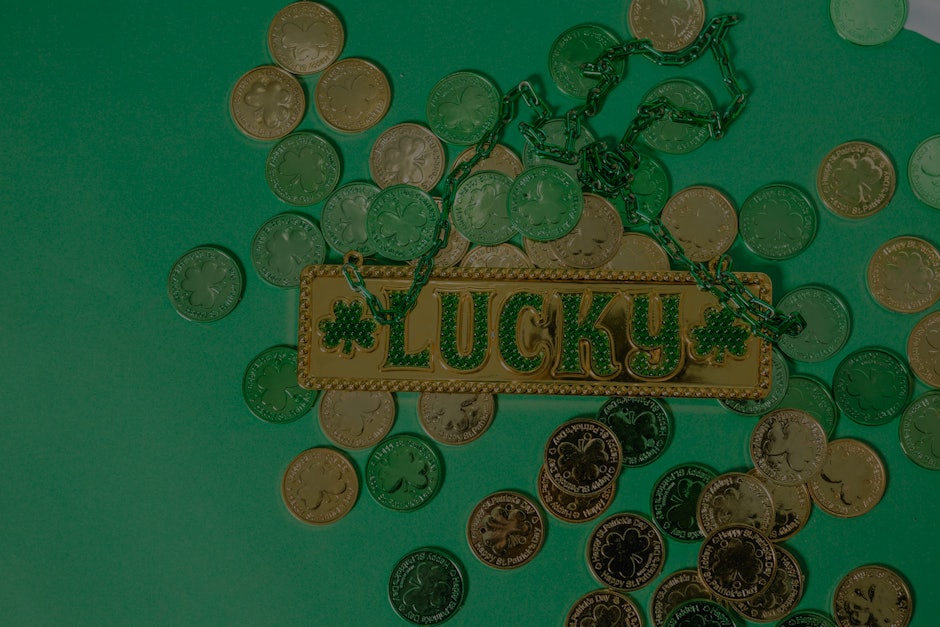 Top Feng Shui Ornaments for Attracting Wealth and Prosperity