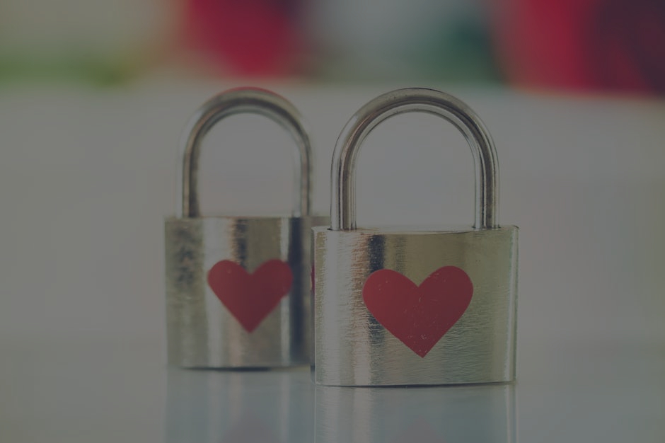 Using Feng Shui to Improve Relationships- Key Ornaments to Consider